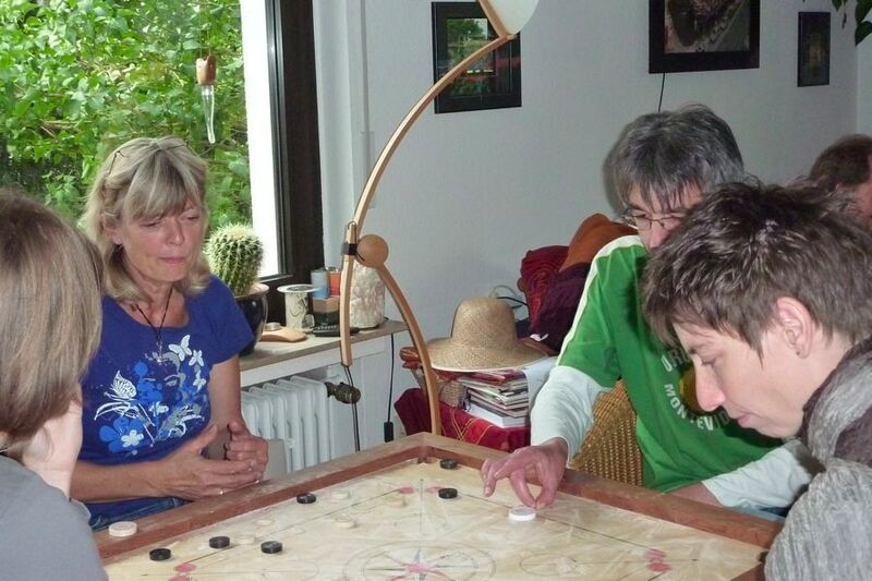 Datei:Carrom.jpg